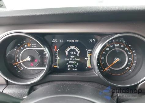 2020 Jeep Wrangler Unlimited Sport z USA, uszkodzony, nr VIN 1C4HJXDG7LW347066